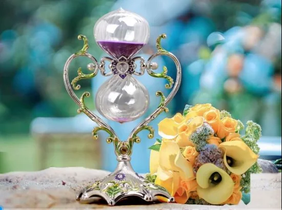 Factory Wholesale Ornaments Home Accessories Personalized Time Style Globe Hourglass